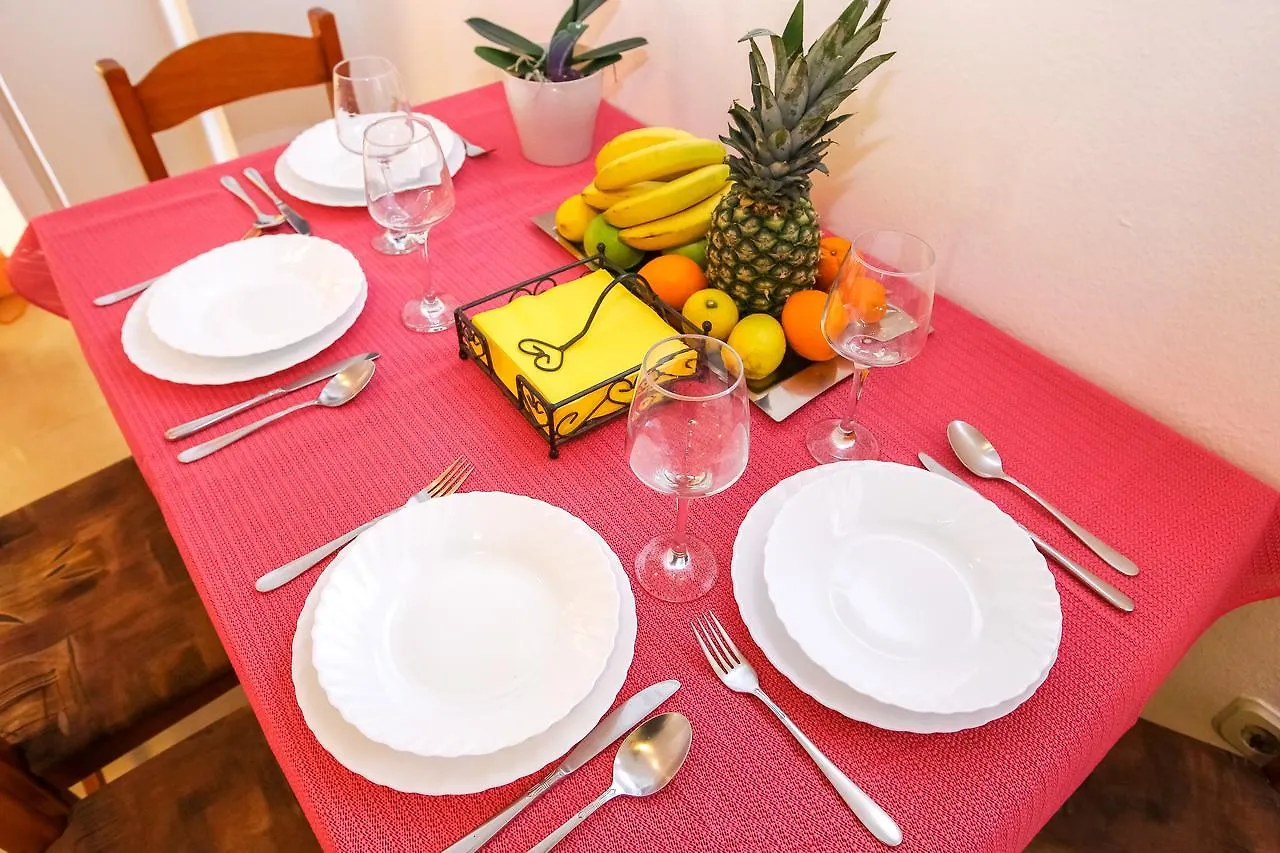 Apartments Martina Pakostane Croatia