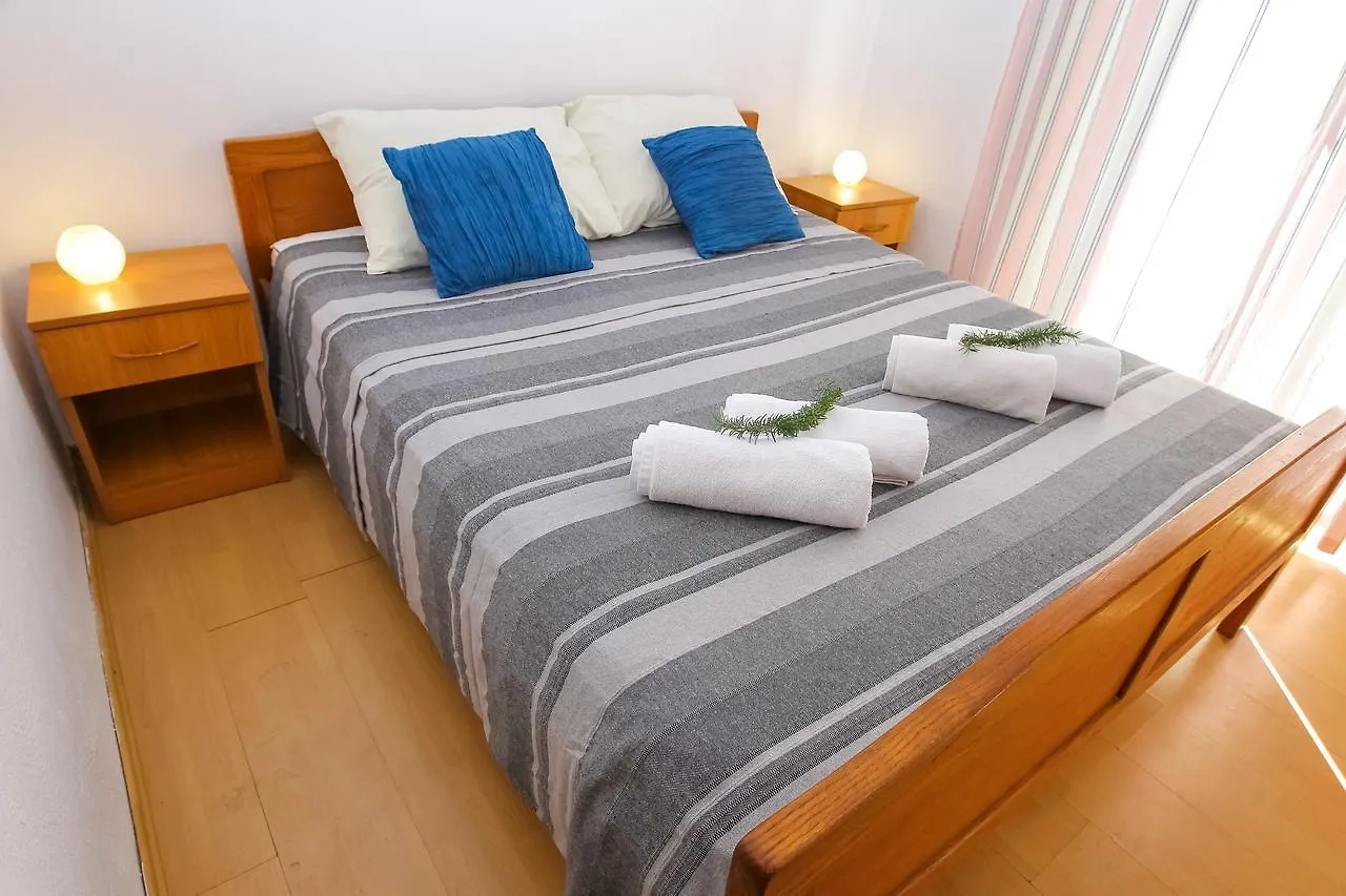 Apartments Martina Pakostane Croatia