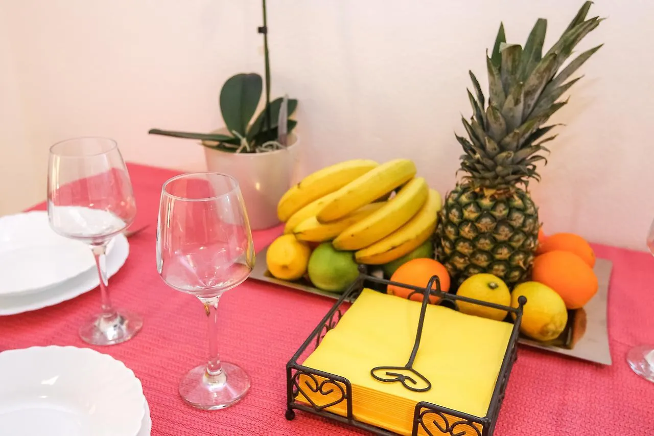 باكوشتاني Apartments Martina