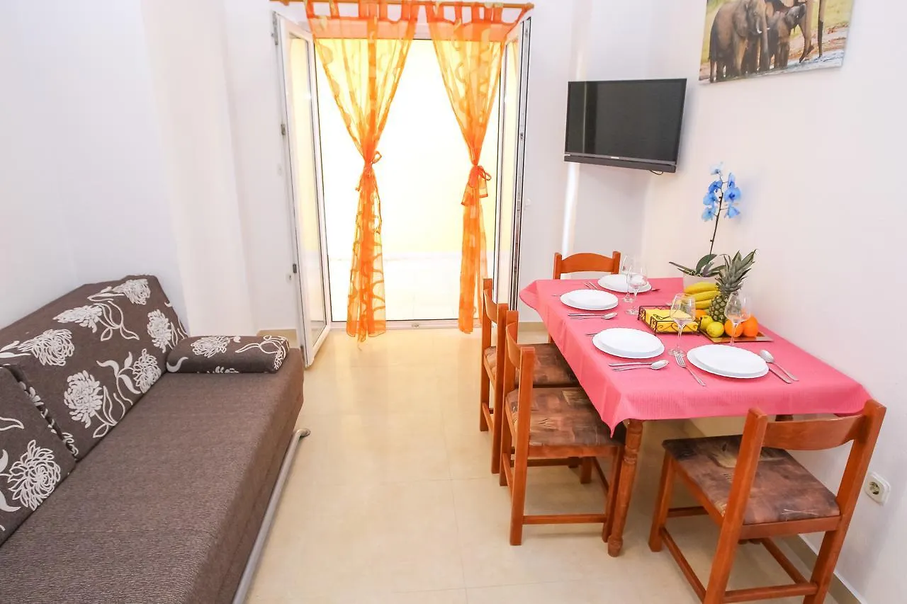 Apartments Martina Pakostane Croatia