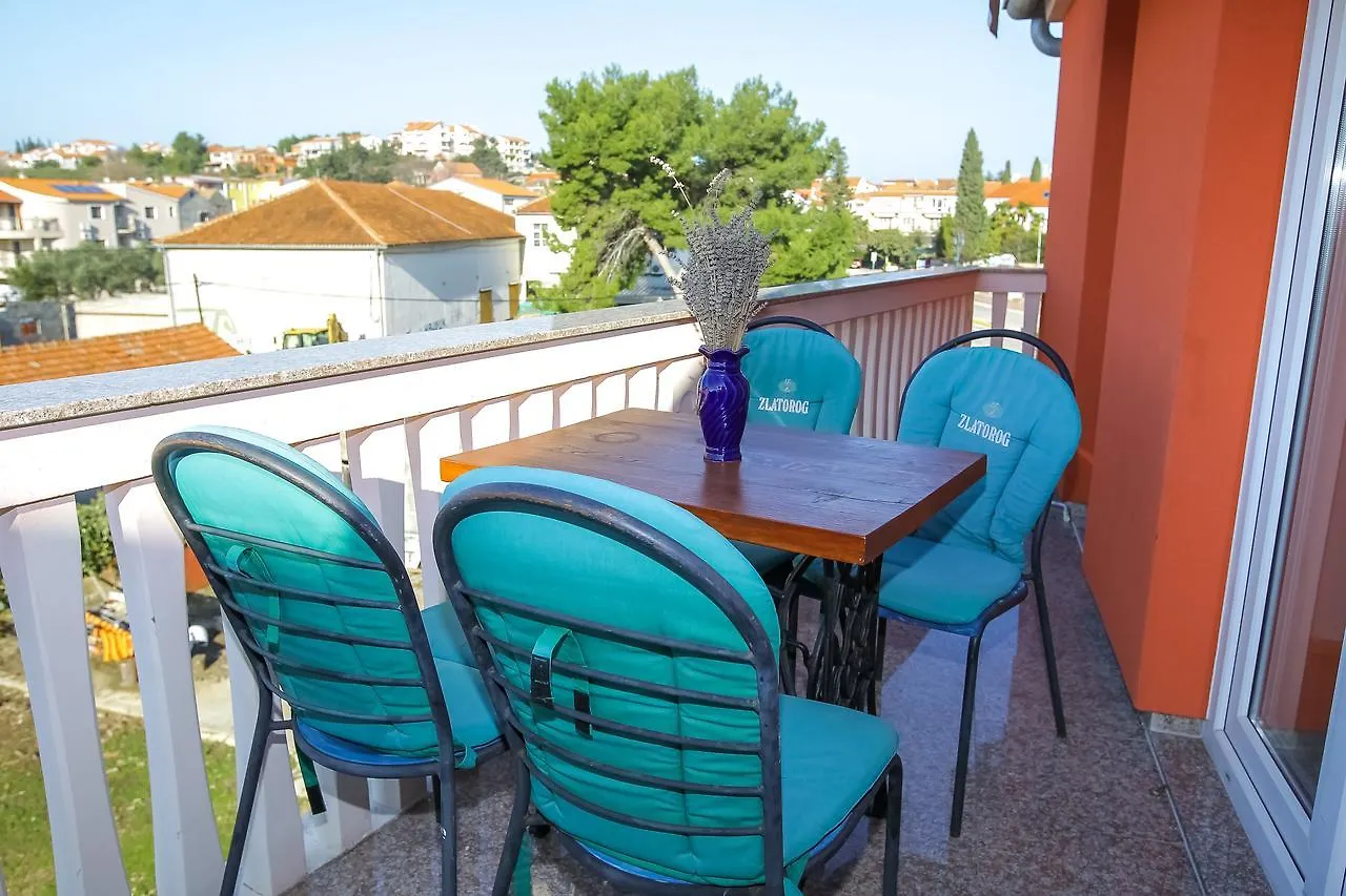 Apartments Martina Pakostane