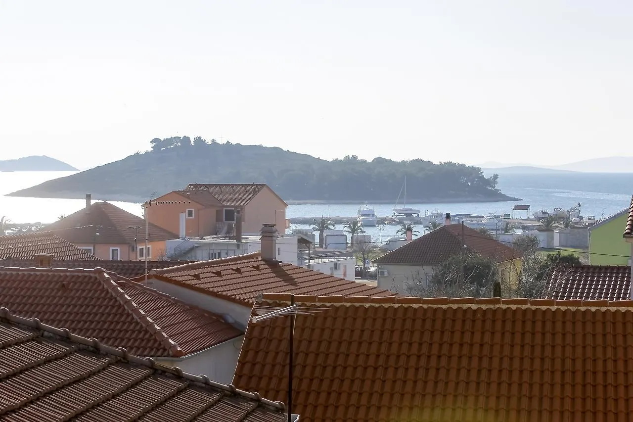 Apartments Martina Pakostane