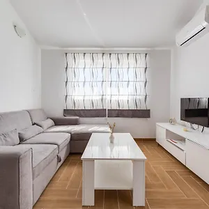 Pocrnić Apartament